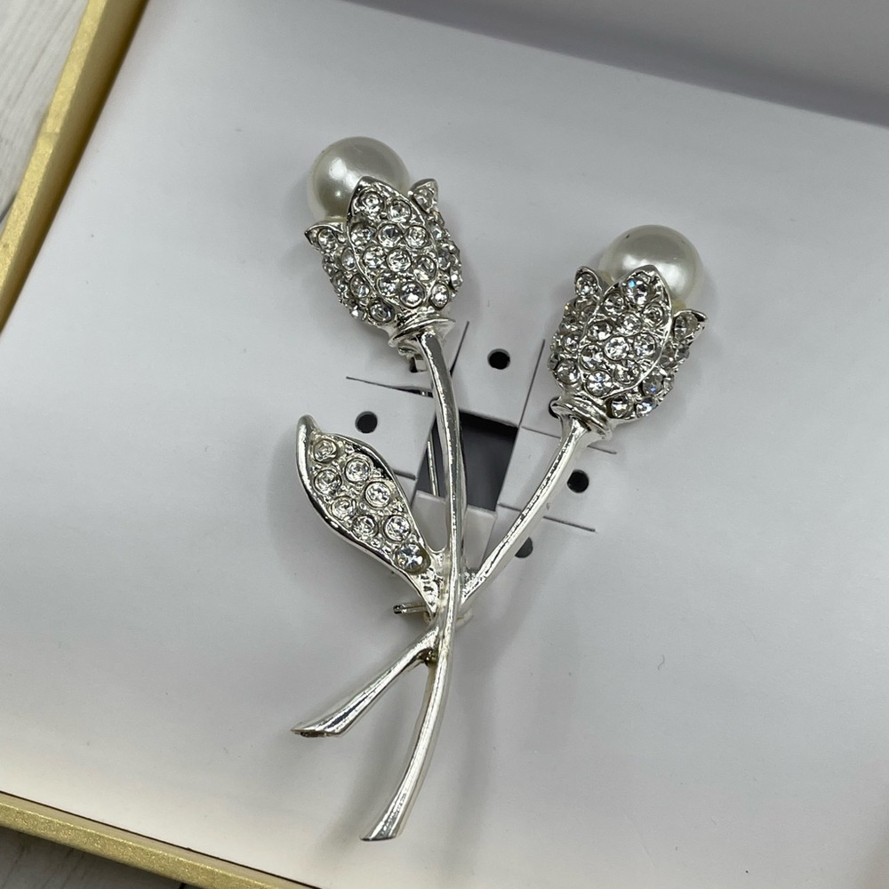 NWT Charter Club Silver/Crystal Brooch in Gift Box $19